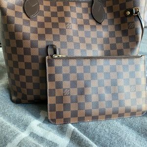 Louis Vuitton Neverfull MM